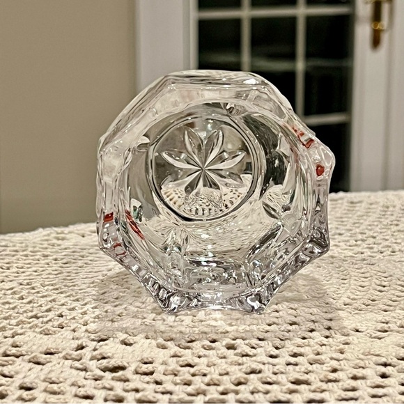 Mikasa Holiday Bloom Poinsettia Crystal Votive Candle Holder - Picture 5 of 6